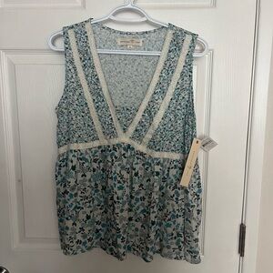 new Penelope Rose blue floral lace tank size medium